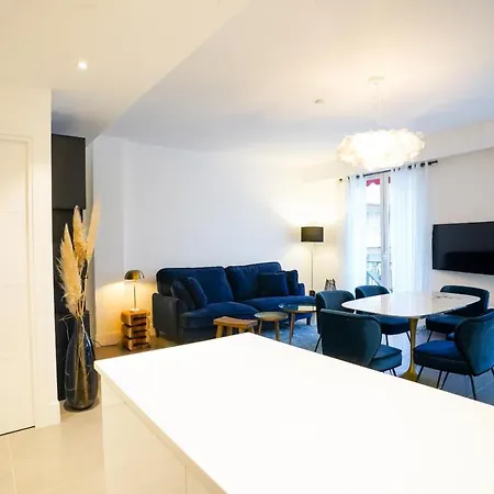 Luxurious Two Bedrooms